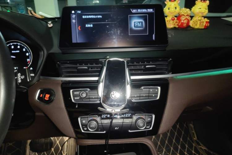 Used BMW X1 2021 sDrive20Li Premium Edition Audio And AC Panel