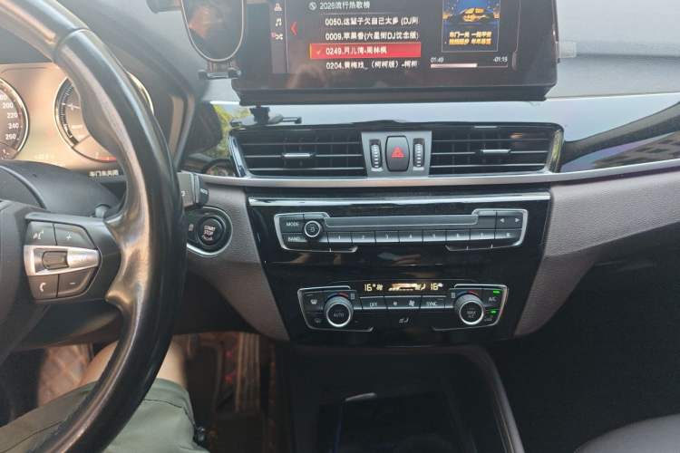 Used BMW X1 2021 Restyled sDrive25Li Leading Edition Audio And AC Panel