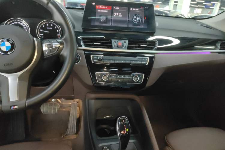 Used BMW X1 2021 Restyled sDrive25Li Leading Edition Audio And AC Panel