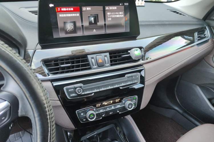Used BMW X1 2021 xDrive25Li Luxury Model Audio And AC Panel