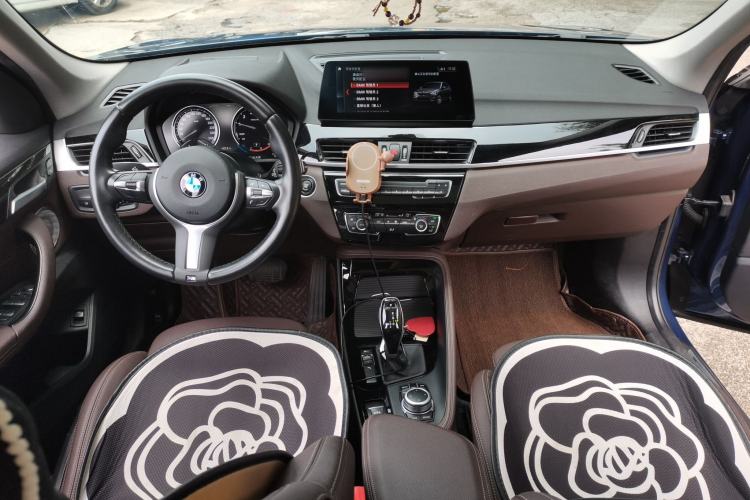 Used BMW X1 2021 sDrive20Li Premium Edition Center Console