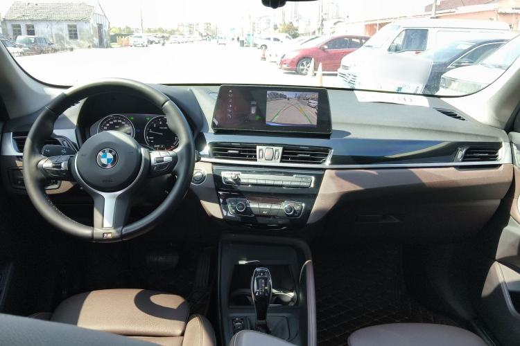 Used BMW X1 2021 sDrive25Li Leading Model Center Console