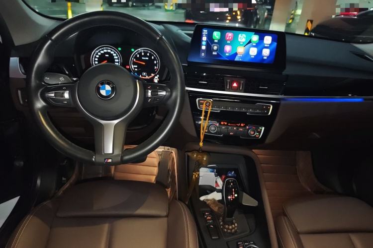 Used BMW X1 2021 sDrive25Li Leading Model Center Console