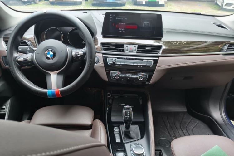 Used BMW X1 2021 xDrive25Li Luxury Model Center Console