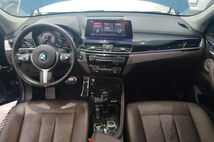 Used BMW X1 2021 sDrive25Li Leading Model Center Console