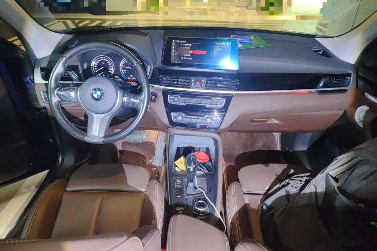 Used BMW X1 2021 sDrive25Li Leading Model Center Console