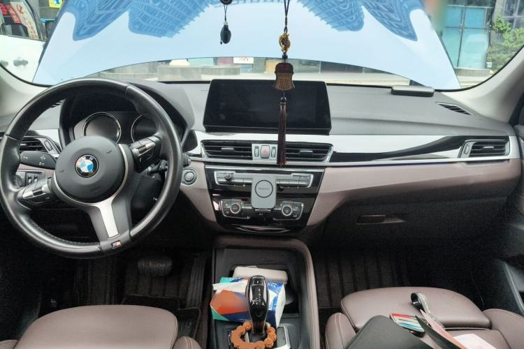 Used BMW X1 2021 sDrive25Li Leading Model Center Console