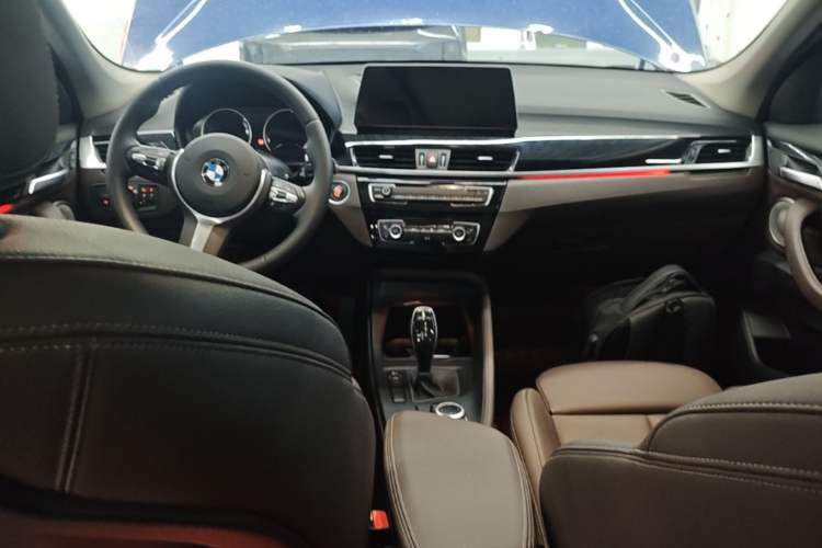 Used BMW X1 2021 sDrive25Li Leading Model Center Console