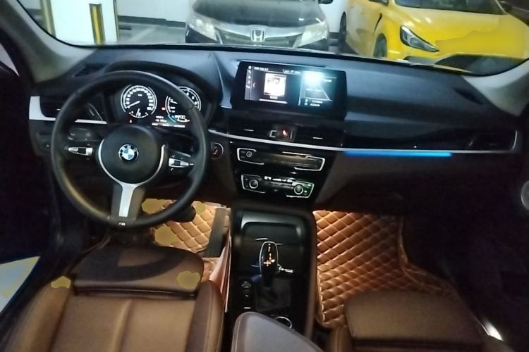 Used BMW X1 2021 sDrive25Li Leading Model Center Console