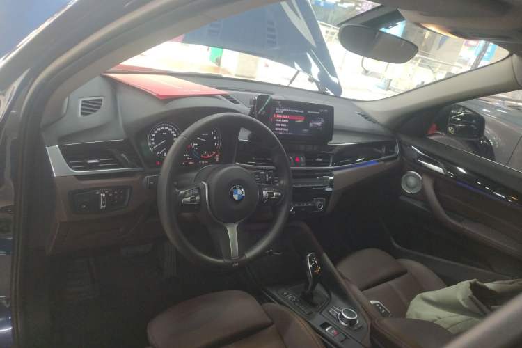 Used BMW X1 2021 Restyled sDrive25Li Leading Edition Center Console