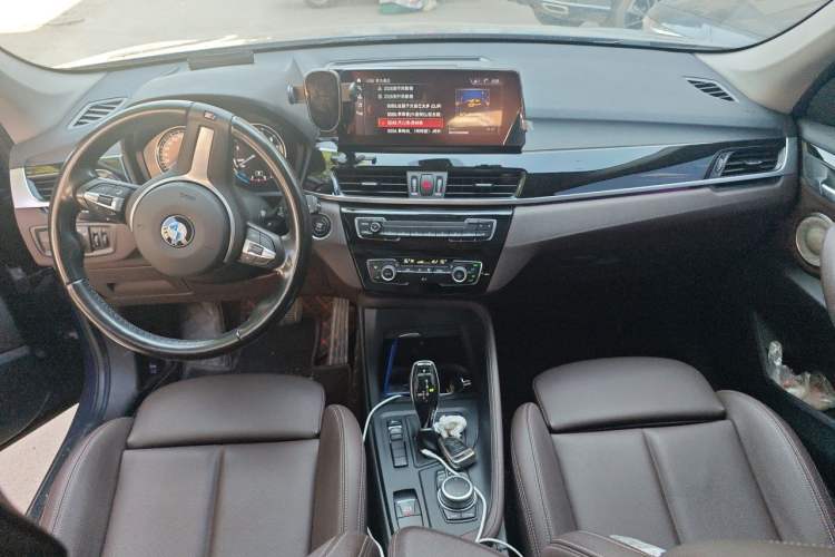 Used BMW X1 2021 Restyled sDrive25Li Leading Edition Center Console