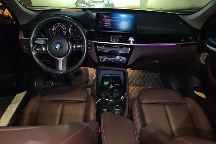 Used BMW X1 2021 sDrive25Li Leading Model Center Console