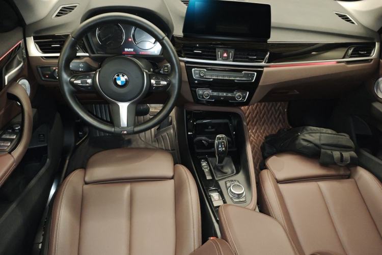 Used BMW X1 2021 sDrive20Li Premium Edition Center Console