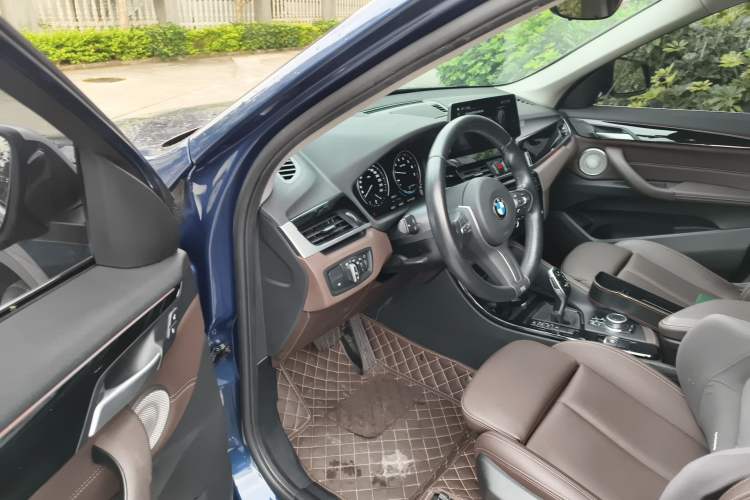 Used BMW X1 2021 sDrive20Li Premium Edition Driver Seat