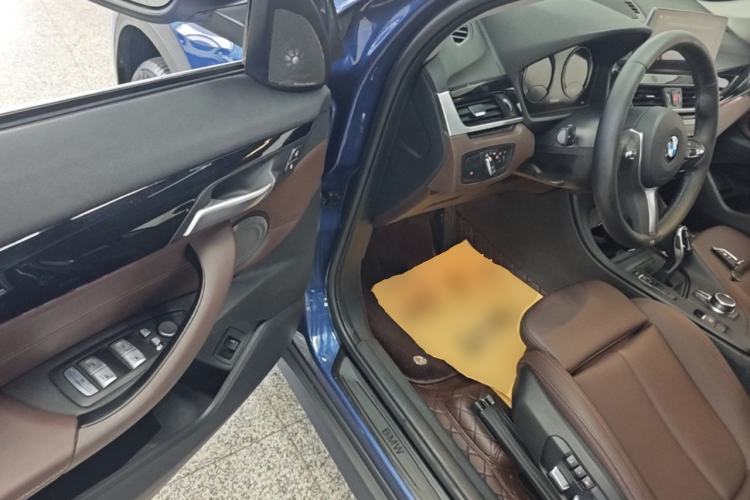 Used BMW X1 2021 Restyled sDrive25Li Leading Edition Driver Seat