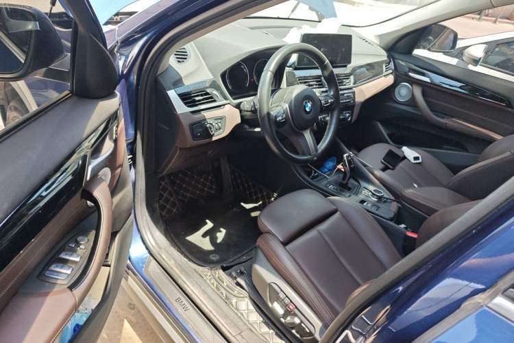 Used BMW X1 2021 Restyled sDrive25Li Leading Edition Driver Seat