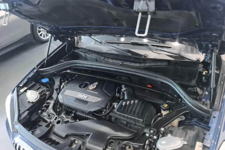 Used BMW X1 2021 sDrive20Li Fashion Model Engine Bay