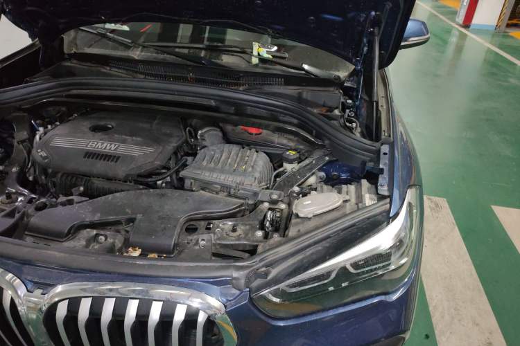 Used BMW X1 2021 Restyled sDrive20Li Fashion Version Engine Bay Left