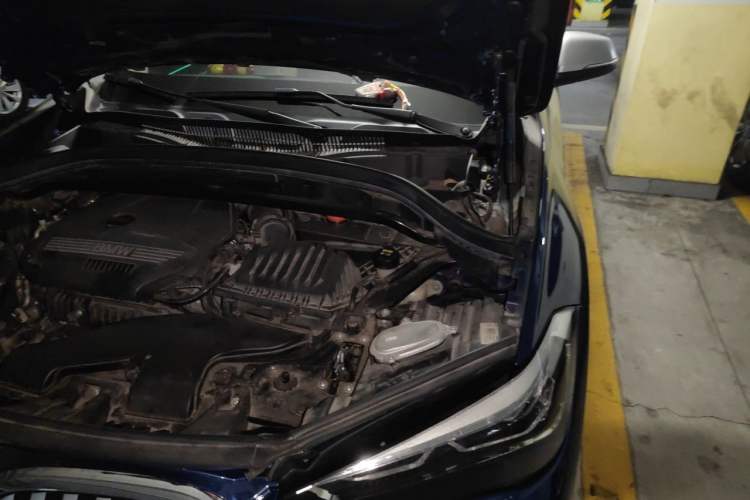 Used BMW X1 2021 sDrive20Li Premium Edition Engine Bay Left