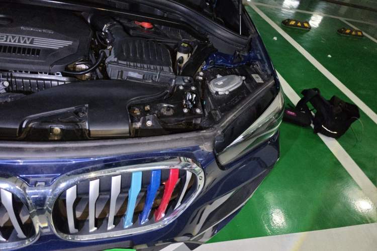 Used BMW X1 2021 sDrive20Li Premium Edition Engine Bay Left