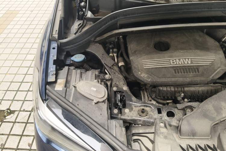 Used BMW X1 2021 sDrive20Li Premium Edition Engine Bay Right