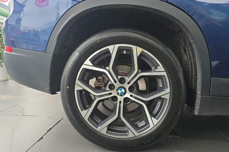Used BMW X1 2021 Restyled sDrive25Li Leading Edition Exterior 5