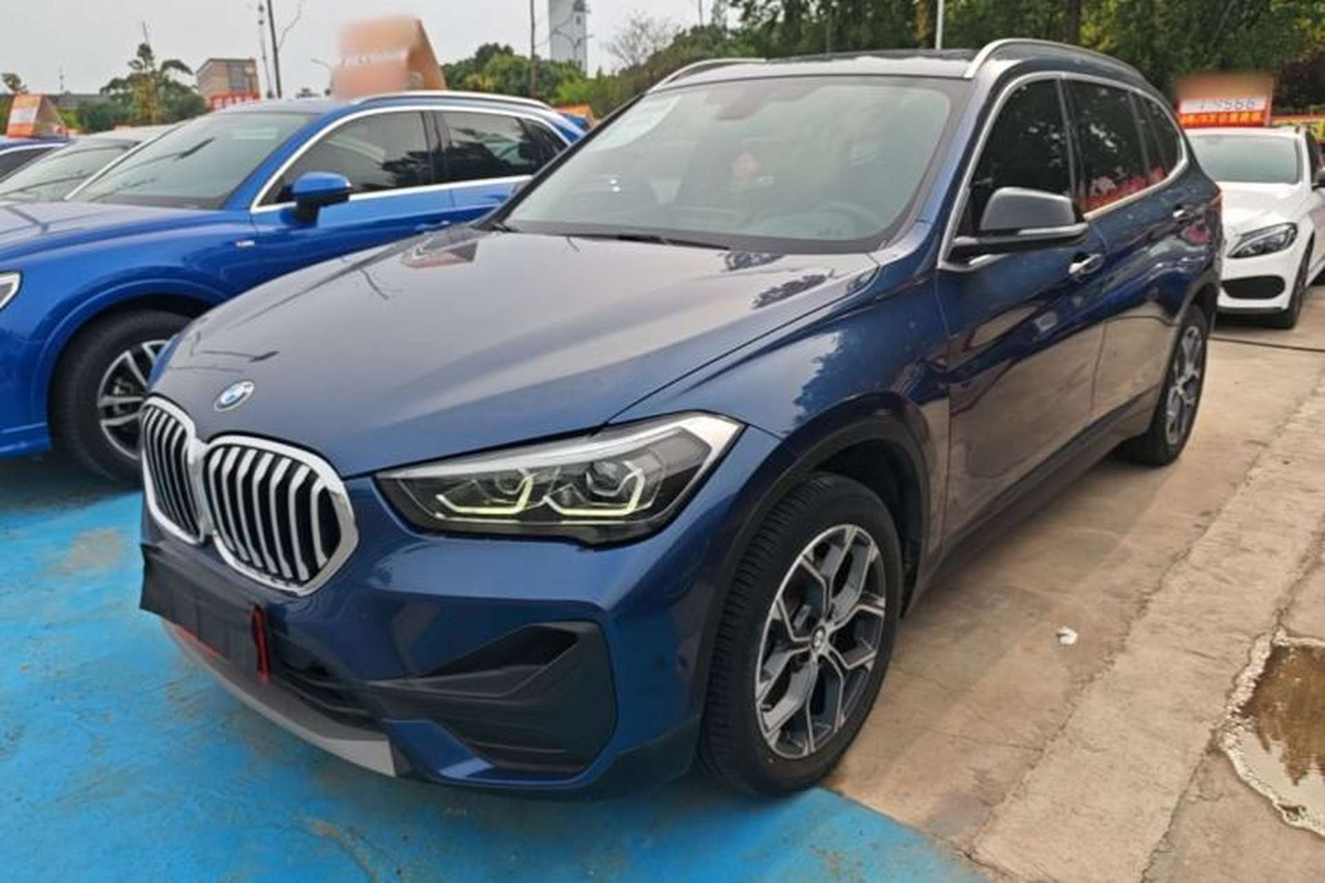 Used BMW X1 2021 Restyled sDrive25Li Leading Edition Front Left 45 Deg