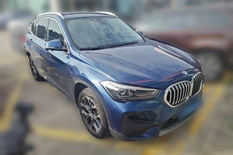 Used BMW X1 2021 Restyled sDrive25Li Leading Edition Front Right 45 Deg