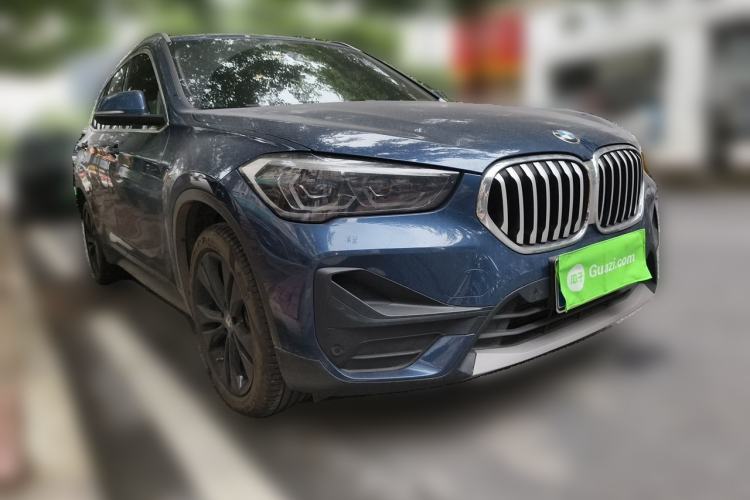 Used BMW X1 2021 Restyled sDrive20Li Fashion Version Front Right 45 Deg