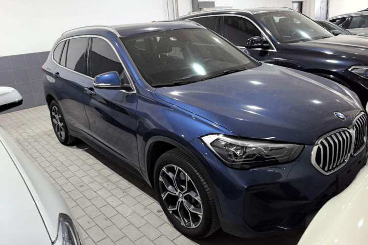 Used BMW X1 2021 sDrive25Li Leading Model Front Right 45 Deg