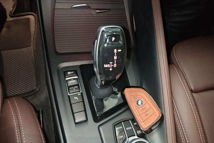 Used BMW X1 2021 Restyled sDrive25Li Leading Edition Gear Lever