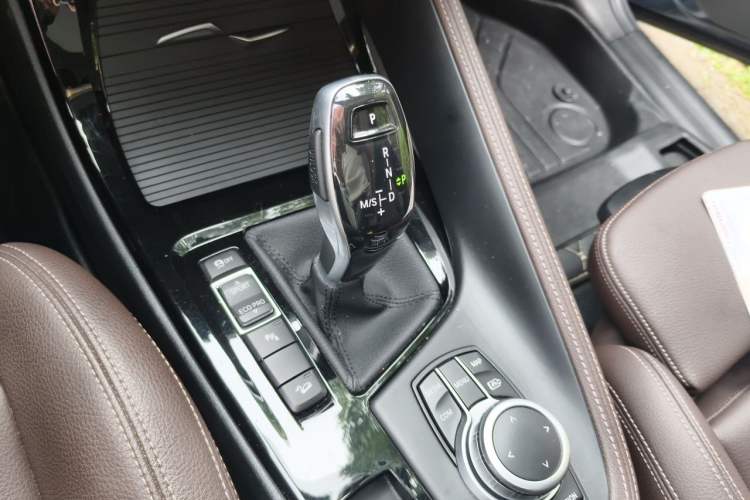 Used BMW X1 2021 xDrive25Li Luxury Model Gear Lever