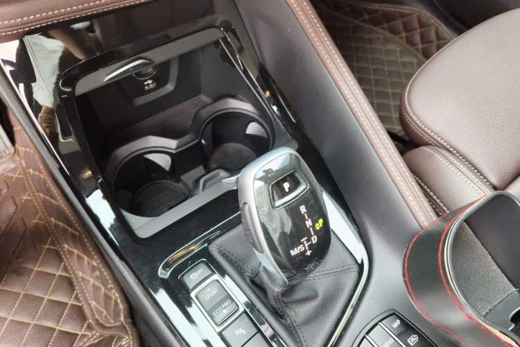 Used BMW X1 2021 sDrive20Li Premium Edition Gear Lever
