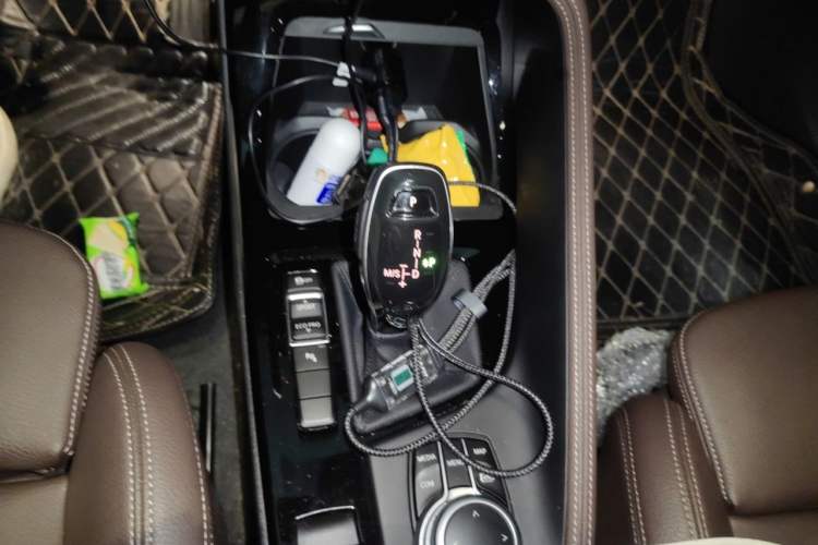 Used BMW X1 2021 sDrive20Li Premium Edition Gear Lever