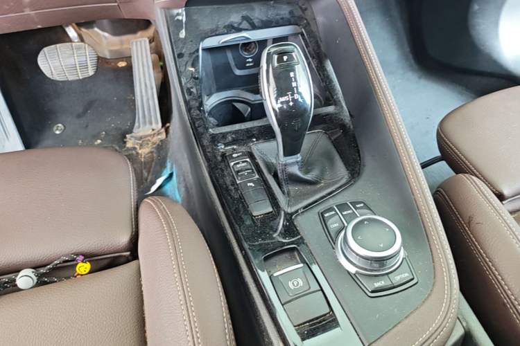 Used BMW X1 2021 sDrive20Li Premium Edition Gear Lever