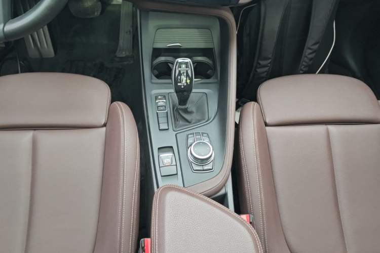 Used BMW X1 2021 Restyled sDrive25Li Leading Edition Gear Lever
