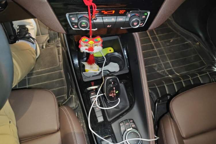 Used BMW X1 2021 sDrive20Li Premium Edition Gear Lever