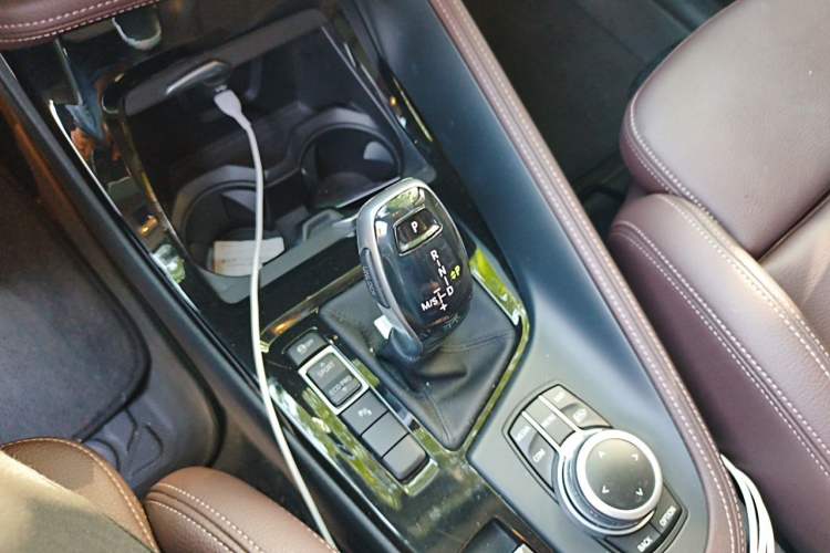 Used BMW X1 2021 Restyled sDrive20Li Premium Edition Gear Lever