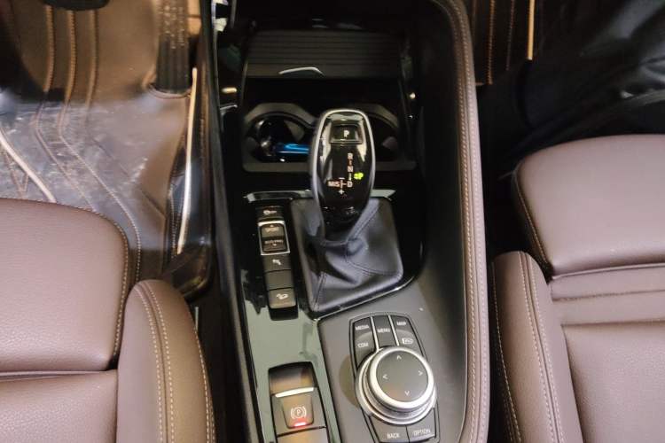 Used BMW X1 2021 xDrive25Li Luxury Model Gear Lever
