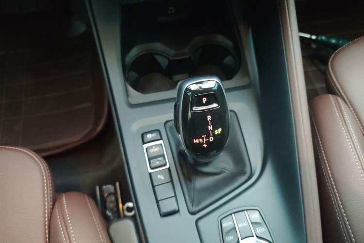 Used BMW X1 2021 Restyled sDrive25Li Leading Edition Gear Lever