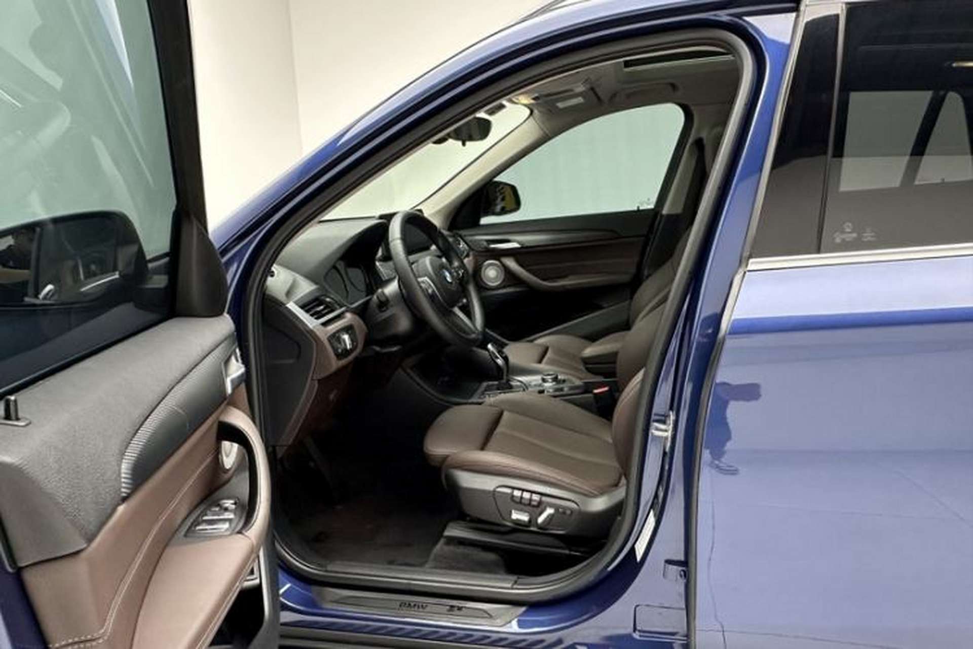 Used BMW X1 2021 Restyled sDrive25Li Leading Edition Interior 2