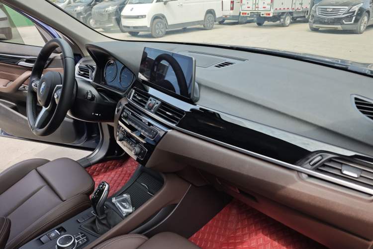 Used BMW X1 2021 sDrive25Li Leading Model Interior 5