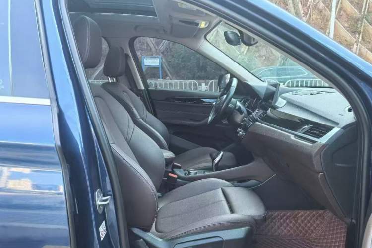 Used BMW X1 2021 Restyled sDrive25Li Leading Edition Interior 5