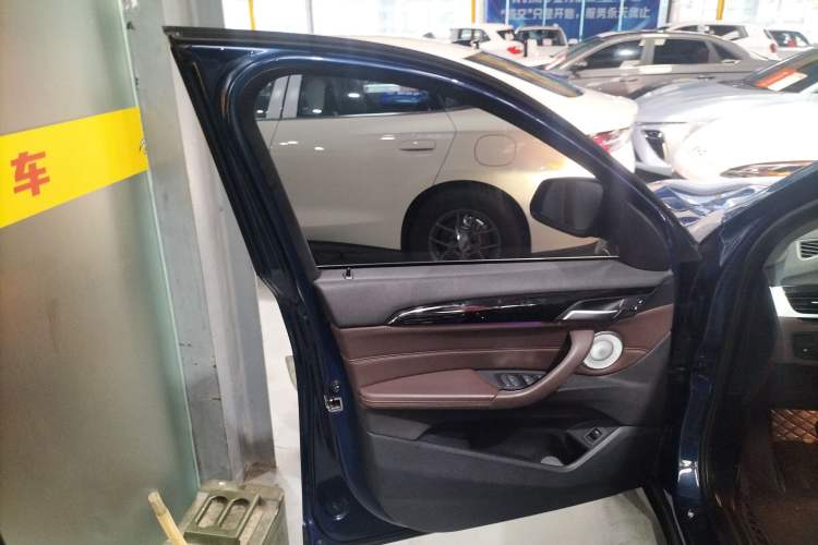 Used BMW X1 2021 Restyled sDrive25Li Leading Edition Interior 7