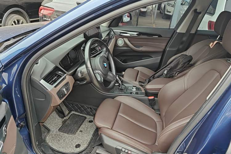 Used BMW X1 2021 Restyled sDrive25Li Leading Edition Left Front Seat