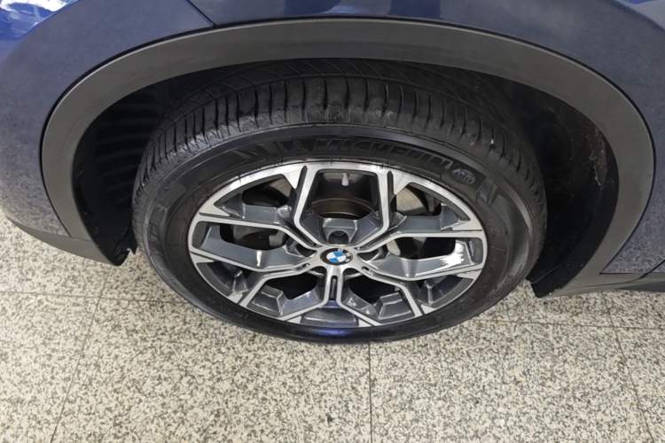Used BMW X1 2021 Restyled sDrive25Li Leading Edition Left Front Wheel Hub