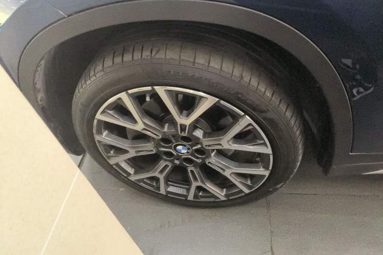 Used BMW X1 2021 xDrive25Li Luxury Model Left Front Wheel Hub