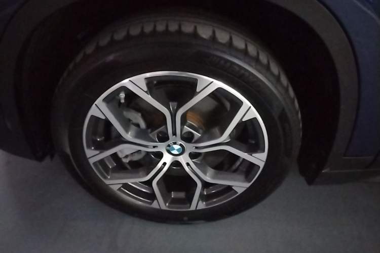 Used BMW X1 2021 sDrive25Li Leading Model Left Front Wheel Hub