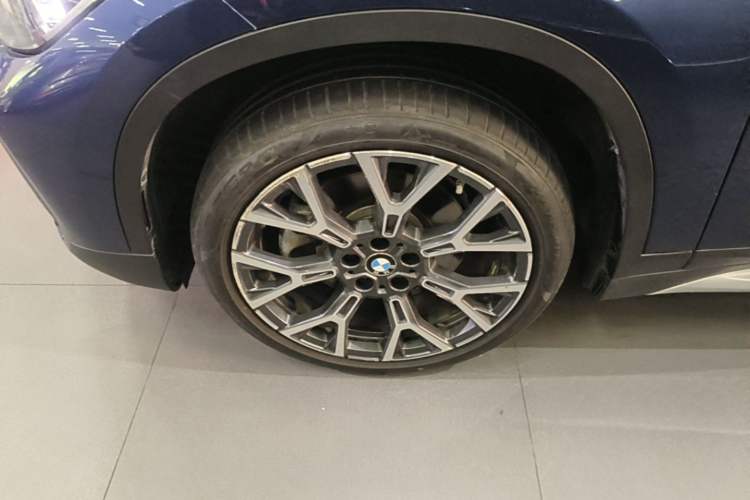 Used BMW X1 2021 xDrive25Li Luxury Model Left Front Wheel Hub