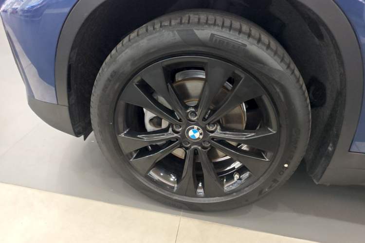 Used BMW X1 2021 sDrive20Li Fashion Model Left Front Wheel Hub